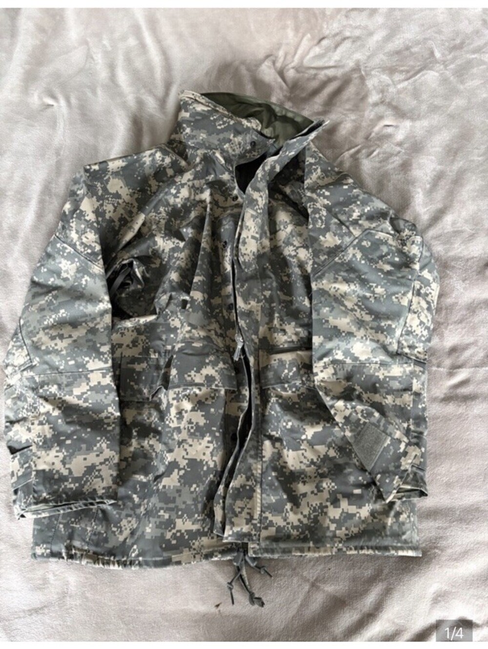 U.S. ARMY ECWCS Gen II ACU Digital Camouflage Cold Weather Parka